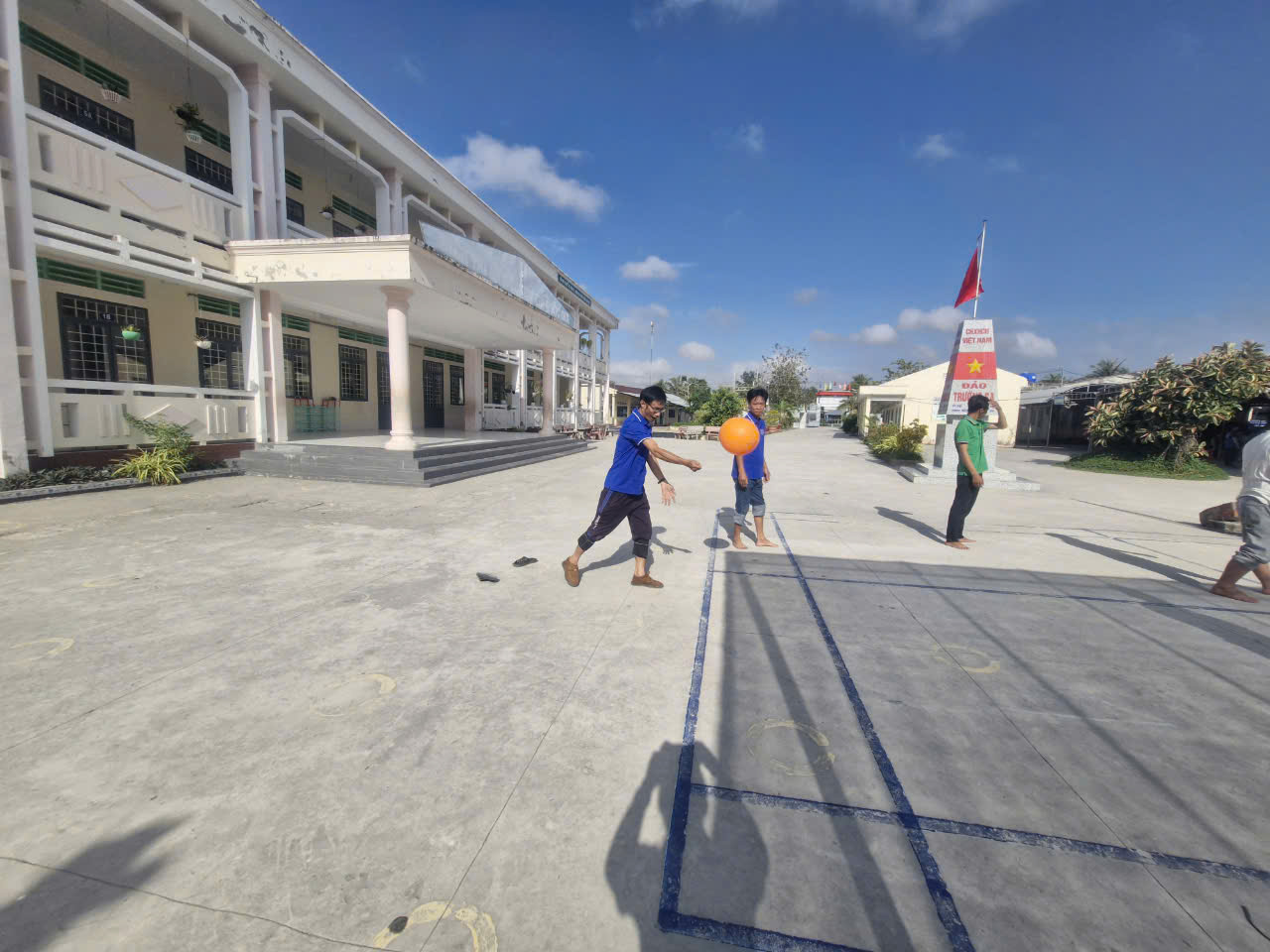 z6386247238417_7743cc1367440383615f5f984a0a56e3